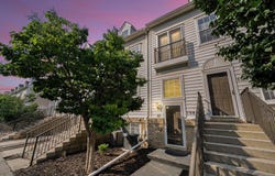 1043 MAIDEN Lane, Ann Arbor, MI 48105