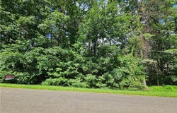 Holly Run, Glade Valley, NC 28627