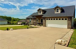 126 Kale Court, St Robert, MO 65584