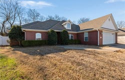 5800 Thomas RD, Fort Smith, AR 72916