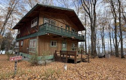 W18919 Needle Pointe Rd, Germfask, MI 49836
