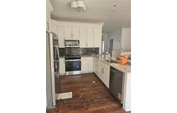 808 S 10th St, New Stanton, PA 15697