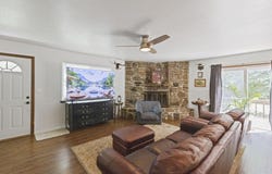 19 PRIVATEER Drive, Monkey Island, OK 74331
