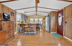 8145 SEASHELL DR, CHINCOTEAGUE, VA 23336