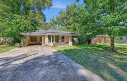 205 N Union Street, Whitesboro, TX 76273