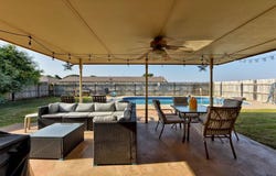 2000 Morgandee Lane, Weatherford, OK 73096