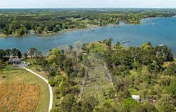 5556 Roanes Wharf Road, Gloucester, VA 23061
