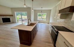 415 Molly Lane Lane, Cottage Grove, WI 53527