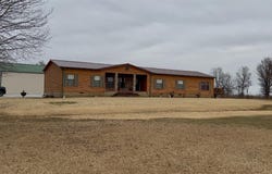 1384/1386 County Road 131, Corning, AR 72422