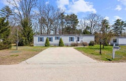 6 Adams Street, Epsom, NH 03234