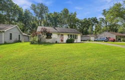 1079 Brookdale Drive, New Haven, IN 46774-2109