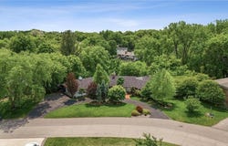 6413 Mendelssohn Lane, Edina, MN 55343