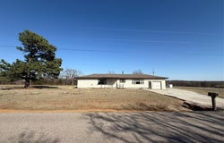 9821 Musson Road, Meeker, OK 74855