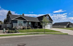 3910 N ARROWLEAF LOOP, Post Falls, ID 83854