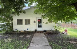 715 N 11Th Street, Centerville, IA 52544