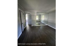 513 S Hayford Avenue, Lansing, MI 48912