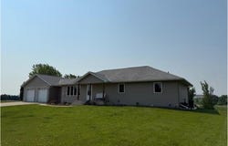 48255 County Road 28, Windom, MN 56101