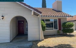 945 Arambel Dr, Patterson, CA 95363
