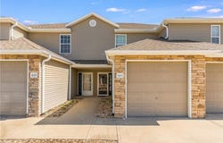 1645 SW Madison Street, Lee's Summit, MO 64081