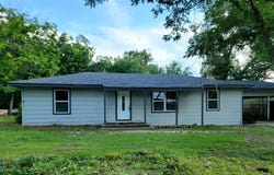119 Circle Drive, Bogata, TX 75417