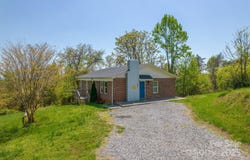 963 Kenham Place SW, Lenoir, NC 28645