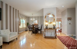 5 Fairmount Court, Monroe, NJ 08831