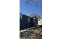 1418 E 10th Street, West Point, GA 31833