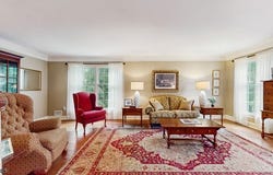 10 Walnut Grove Rd, Hillsborough Twp., NJ 08844-3804