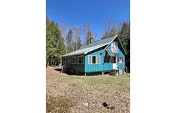 27 Kingman Beach Road, Osborn, ME 04605