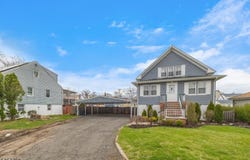 61 sabina st, Little Ferry Boro, NJ 07643-1436