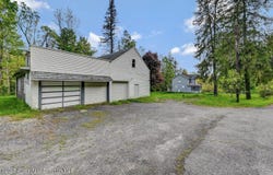 340 Brook Street, Moscow, PA 18444