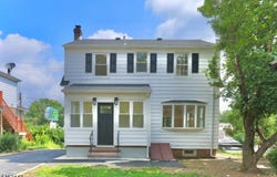 2071 State Route 35, Sayreville Boro, NJ 08879-2065