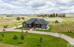 161 Snake River Dr, American Falls, ID 83211