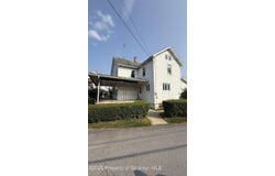 37 Plum Avenue, Carbondale, PA 18407
