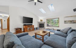8509 Ellington Way, Middleton, WI 53562