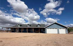 3465 W Mcconnico Rd, Golden Valley, AZ 86413
