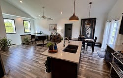 727 Drumlin Dr, Kewaskum, WI 53040