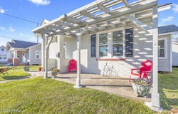 518 May Street, Jennings, LA 70546