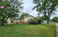 325 Spruce Lane, Elk Grove Village, IL 60007