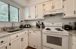 10 Pine Tree Road, Pinehurst, NC 28374