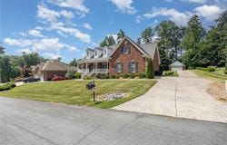 6623 Aspen Forest Lane, Walkertown, NC 27051