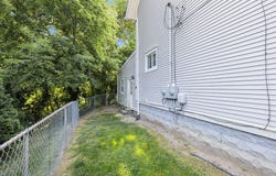 1019/1021 Michigan Ave, Howell, MI 48843