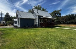 362 S 4TH ST, Union, OR 97883