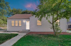 912 Riverlane Drive, Lake Station, IN 46405