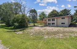 113 Island View Drive, Waverly, IA 50677