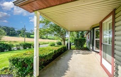 1722 WISGARVER ROAD, MANHEIM, PA 17545