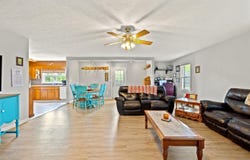 9689 Main Street, Hustonville, KY 40437