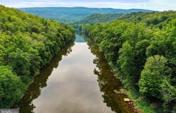 1319 KILGORE LANE, GREAT CACAPON, WV 25422