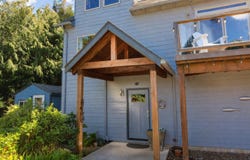 15 SHELL St, Yachats, OR 97498