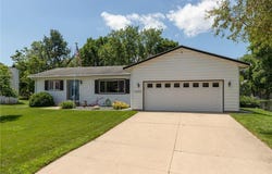 1460 Sunset Drive, Saint Charles, MN 55972